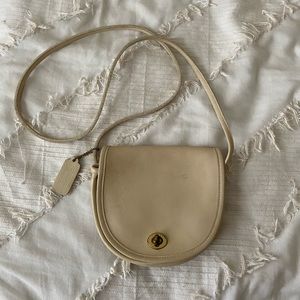 Vintage Coach Creme Spectator Mini Crossbody Bag